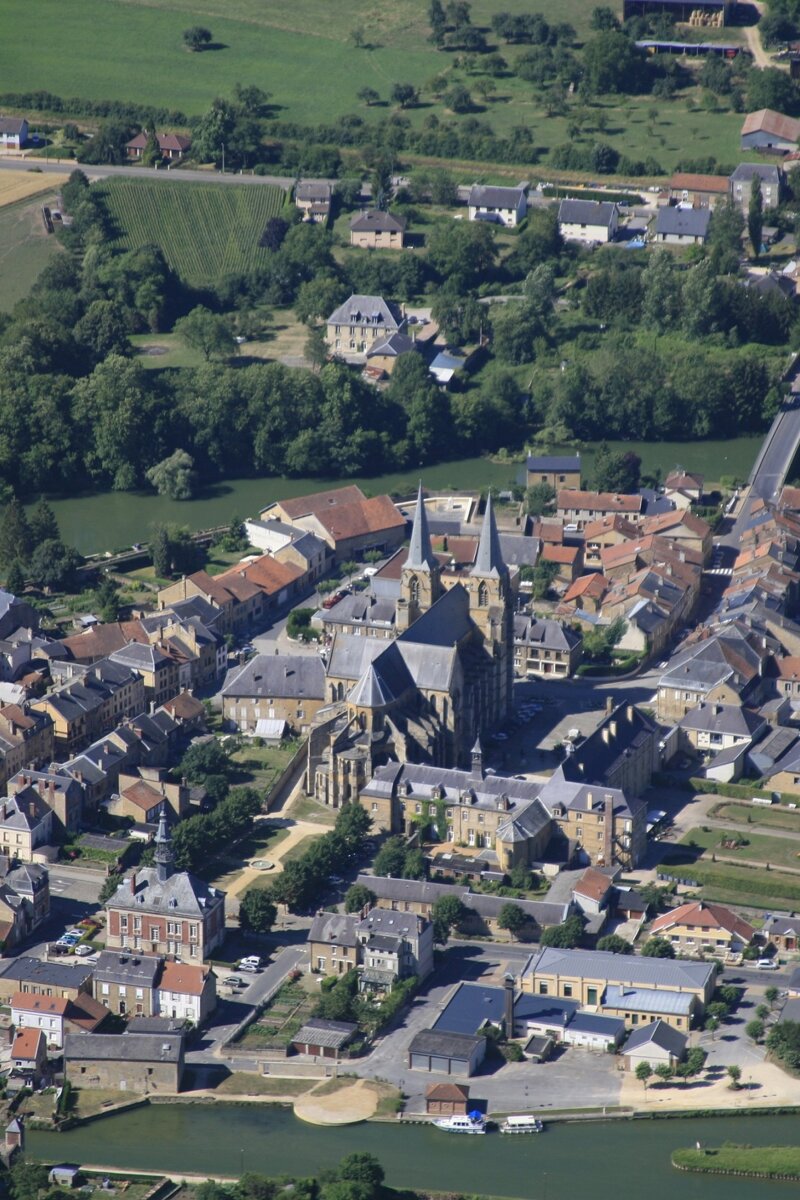 Vue Aérienne de Mouzon