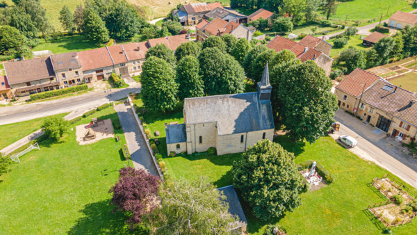 Photo : Vue aérienne de l'église de Bulson