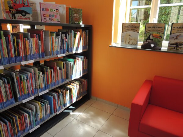 Photo : Espace Jeunesse Bibliothèque de Raucourt