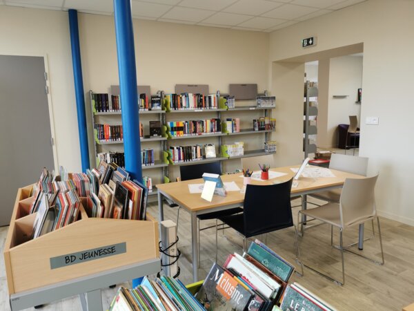 Photo : Espace Jeunesse Bibliothèque Chémery