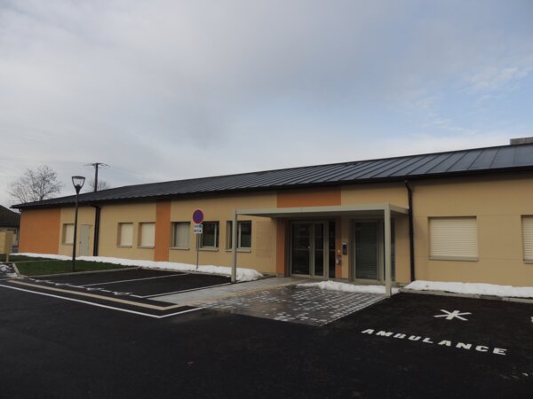 Photo : Devanture Maison de Santé Douzy