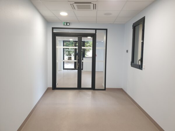 Photo : Entrée Maison de Santé Raucourt