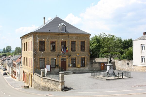 Photo : Devanture Mairie de Messincourt